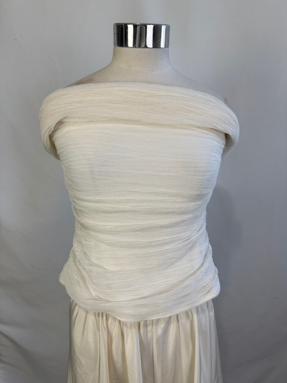 BCBG CREAM CRINKLE OFF SHOULDER TOP - Picture 2 of 8